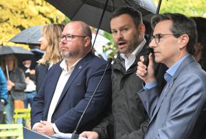 Parti Québécois leader says he feeling optimistic on last day of Quebec campaign