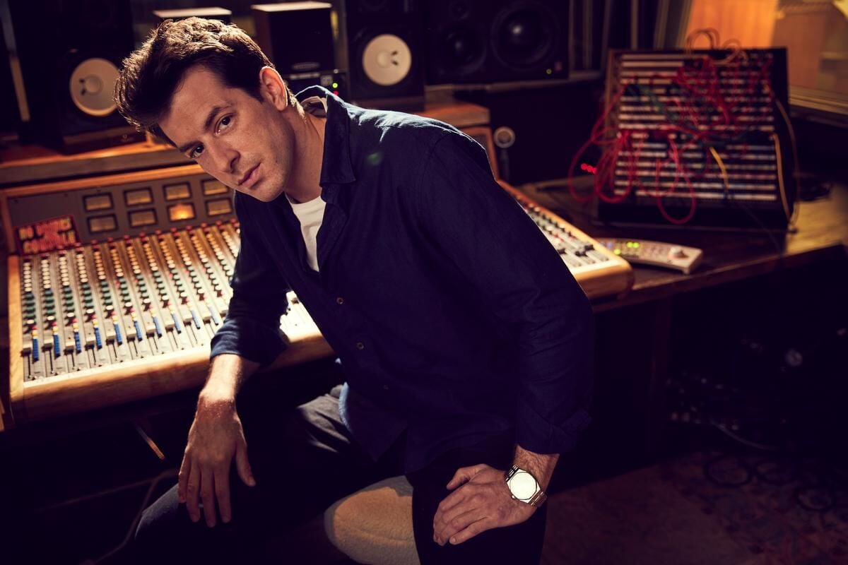 How Mark Ronson and Bruno Mars finished writing 'Uptown Funk' at