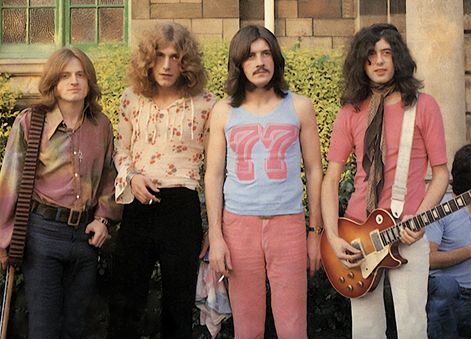 Led Zeppelin - Pleasure Zone Over Europe For The Record: How Led