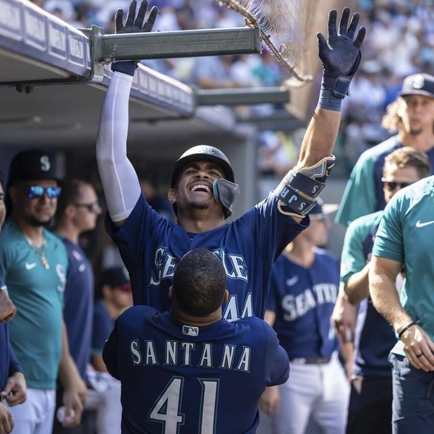 Julio Rodriguez, Mariners agree to massive contract extension