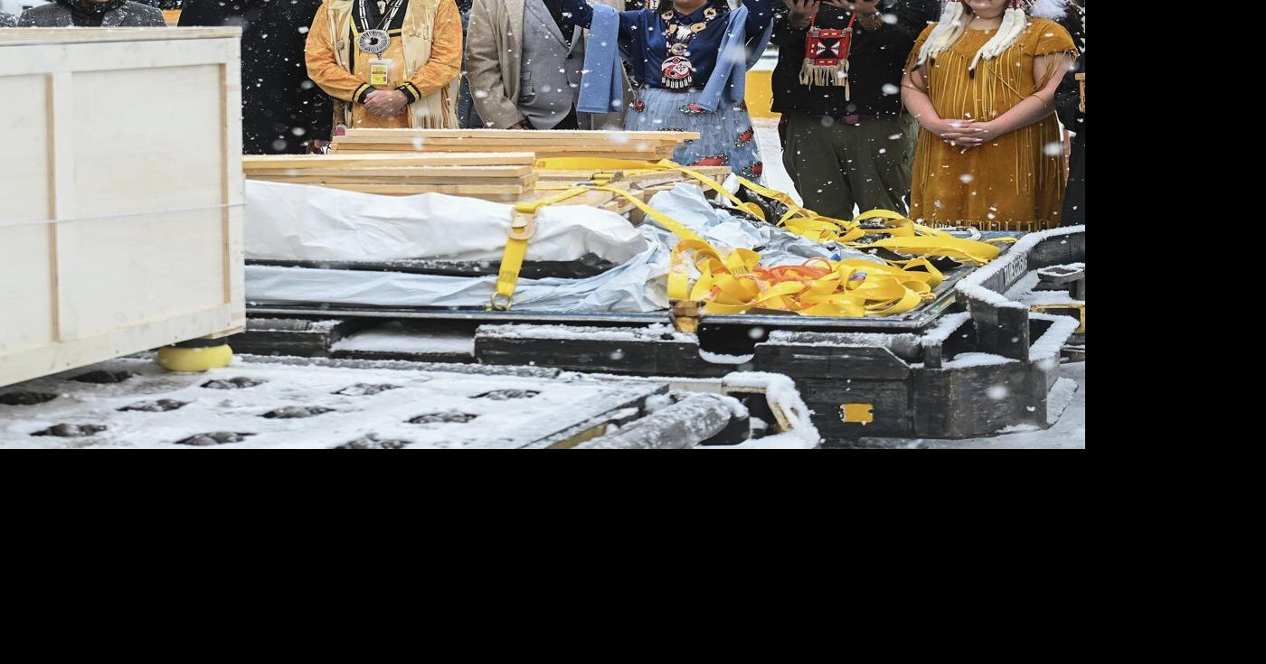 Inuvialuit kayak, other items from Vatican unveiled at Museum of History