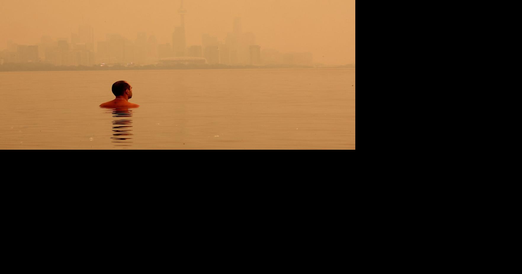 Ontario wildfires turn Toronto’s sky orange and Argentina heads to the World Cup final