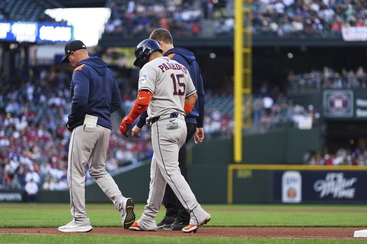 Astros place 3rd baseman Paredes on 10-day IL with right hamstring strain