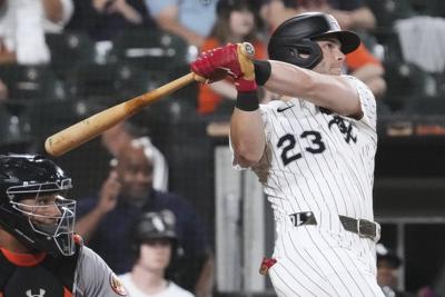 White Sox place OF Andrew Benintendi on injured list with left Achillies tendinitis