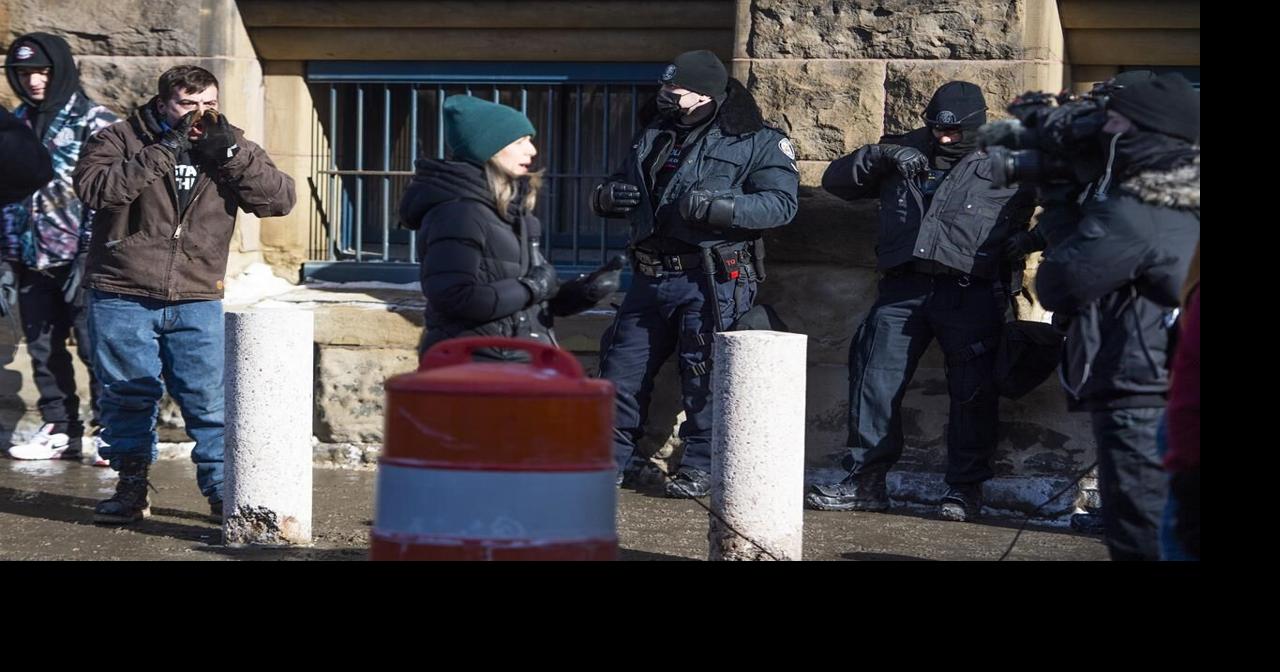 Journalism experts say threats to press during protests a wake-up call