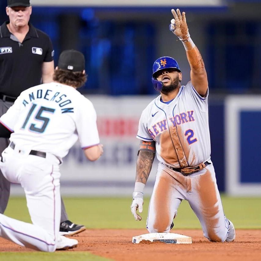 Javier Baez's clutch homer propels Mets past Marlins