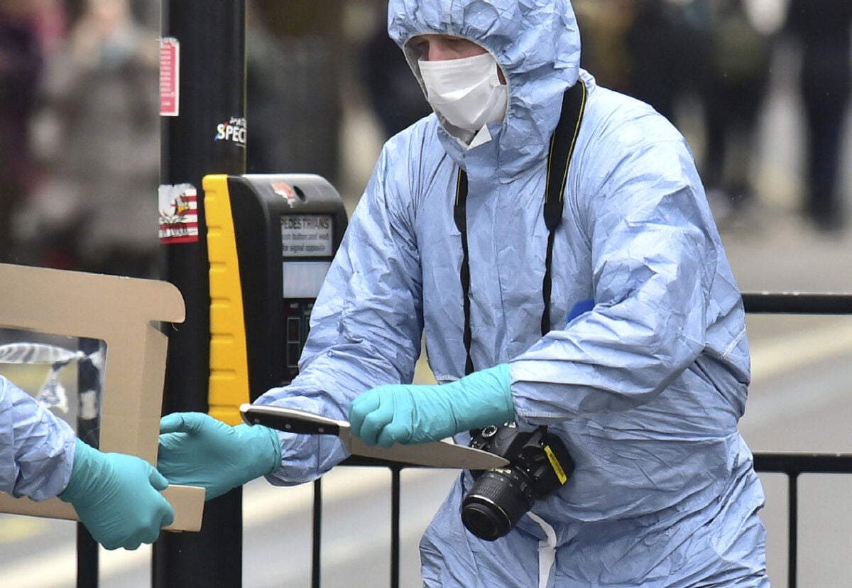 U.K. Police Arrest Man With Knives Near Parliament On Suspicion Of ...