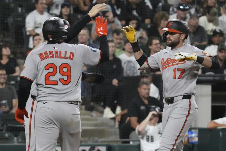 Cowser hits 3-run homer and Orioles hand White Sox their 4th straight loss, 4-1