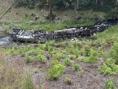 Crews work to contain petroleum spill in Washington after tanker truck accident