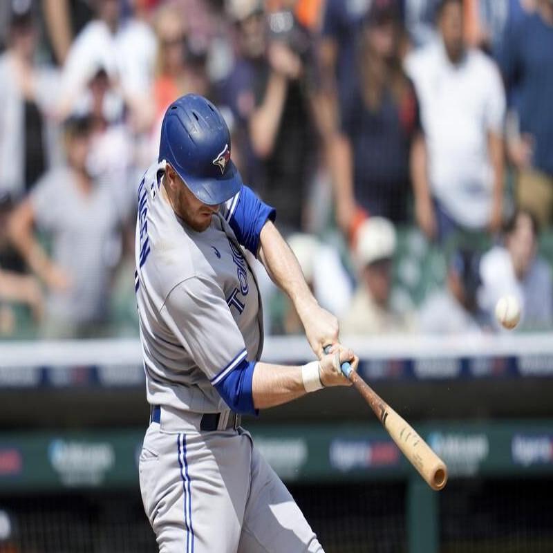 Blue Jays win in 10th inning against Tiger