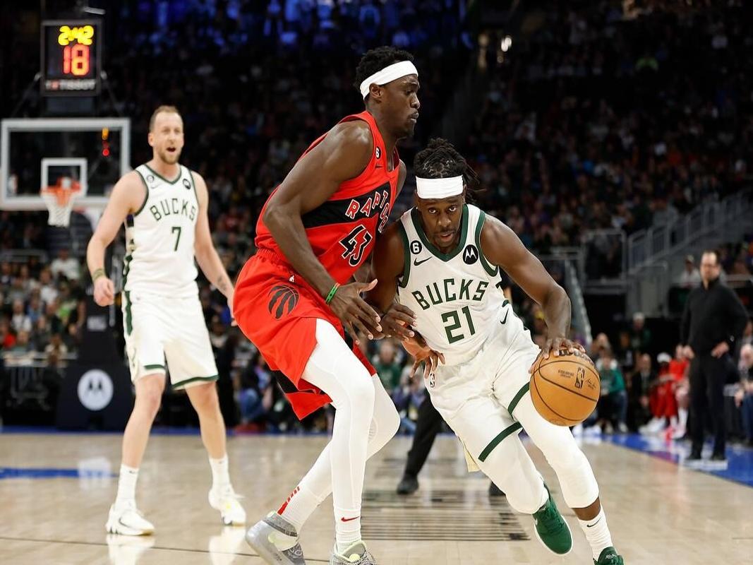 Bucks Plan Trade for Jrue Holiday in Bid to Keep Giannis - The New York  Times