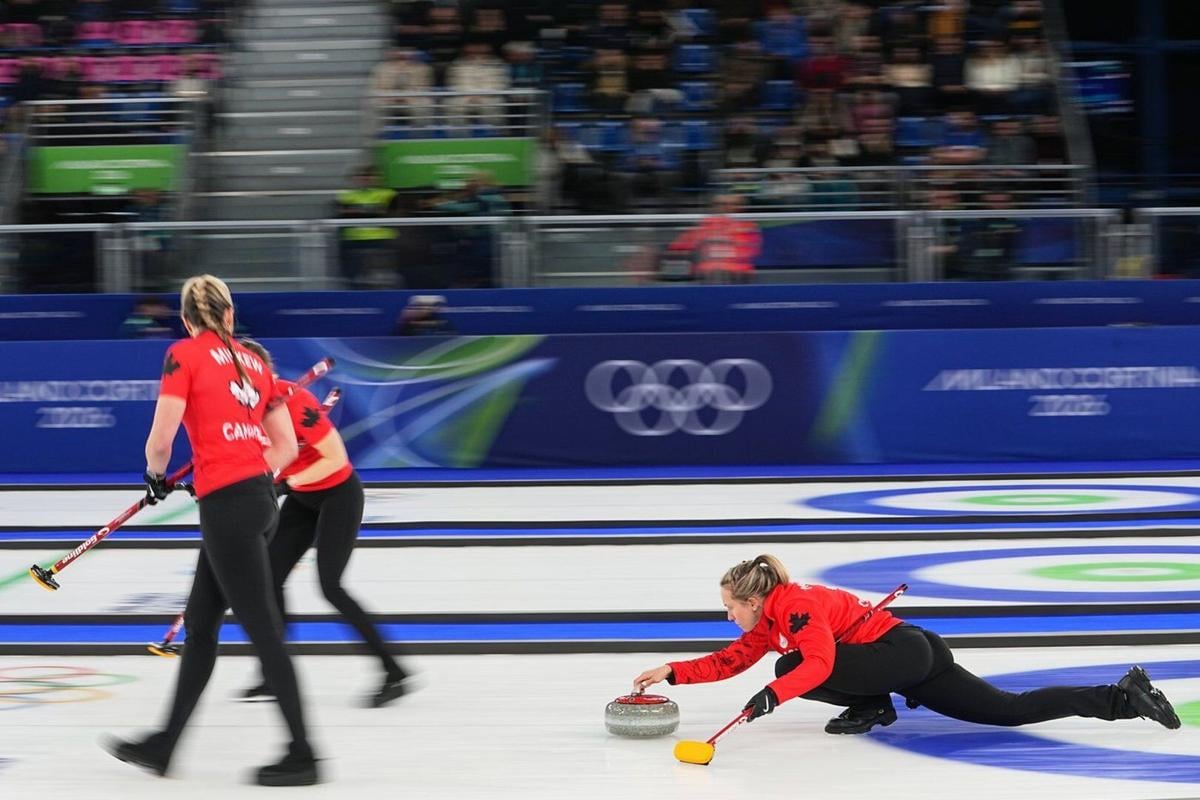 Canada's Homan beats American Peterson 10-7 to win Olympic bronze in women's  curling
