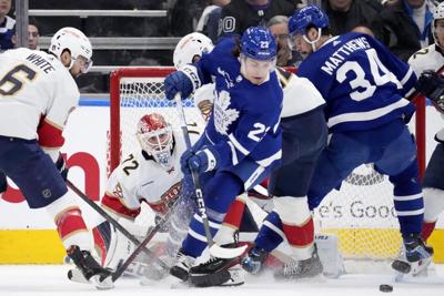 Florida Panthers top Maple Leafs, take Game 1 of second-round series