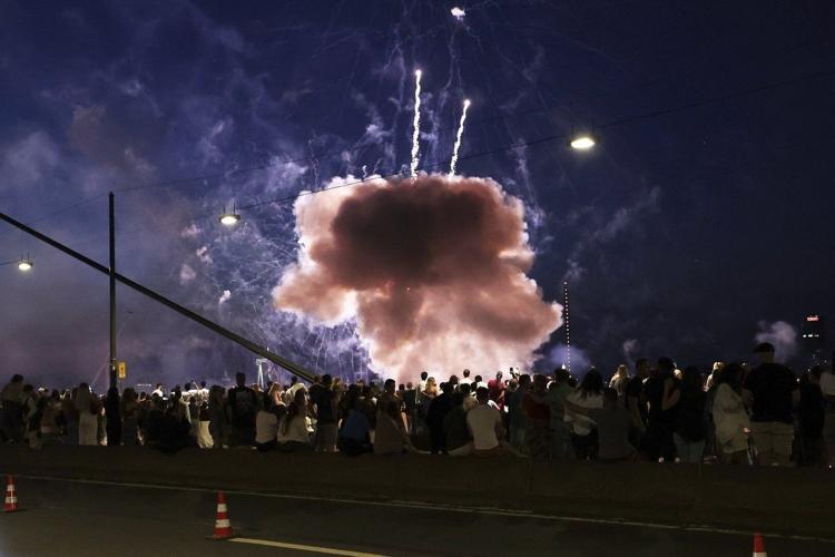 19 injured after fireworks show goes awry at fair in western Germany