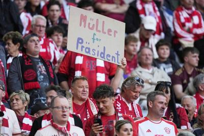 Bayern Munich bids goodbye to Thomas Müller. He shouts, 'Let us play!'