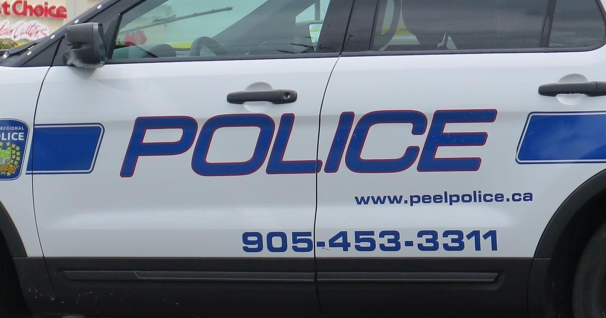 Peel police look for suspects after three men stabbed in Brampton