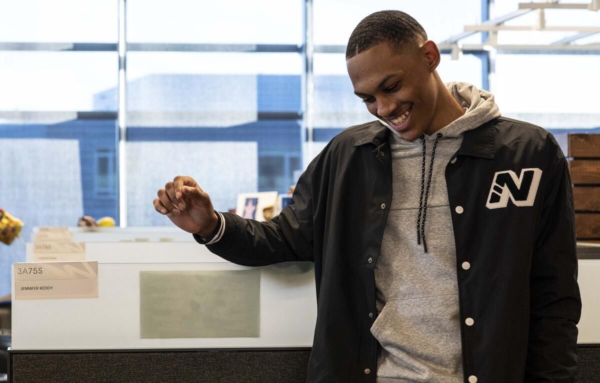 Darius bazley new hot sale balance contract