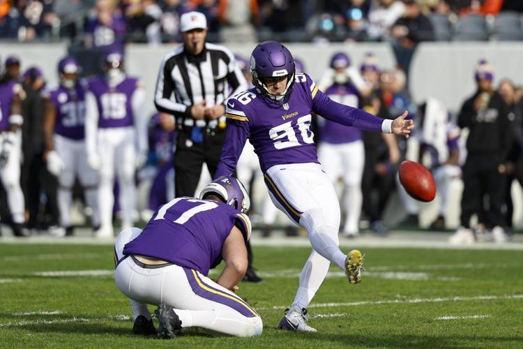 Following crucial miss by Koo in opener, Falcons sign former Vikings kicker Romo to practice squad