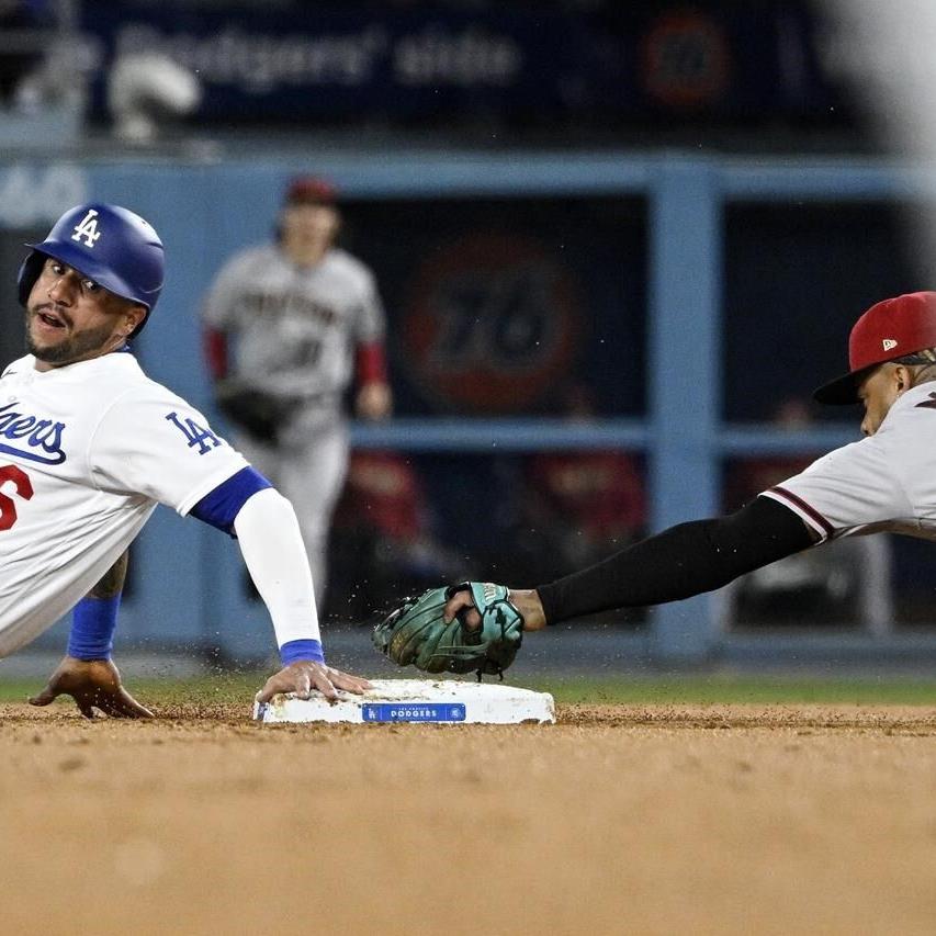 Kyle Lewis' pinch homer sends D-backs past Dodgers