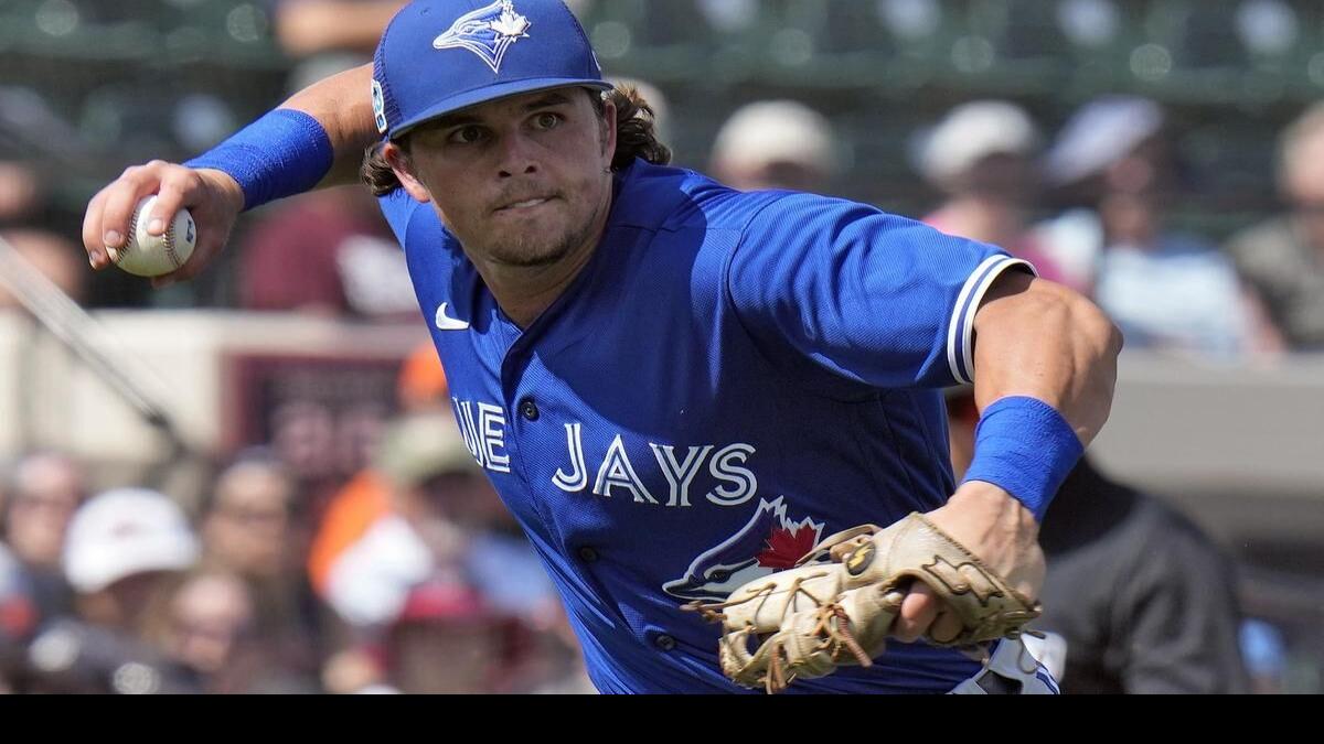 Blue Jays shortstop Bo Bichette on father-son relationship and two-way  versatility