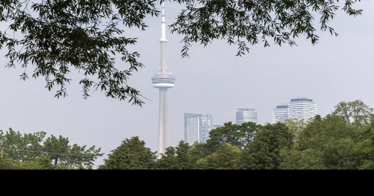 Air quality Toronto Rainfall expected but wildfires rage on