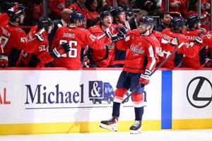 Capitals hold off Vegas' late comeback in a 3-2 victory over the Golden Knights