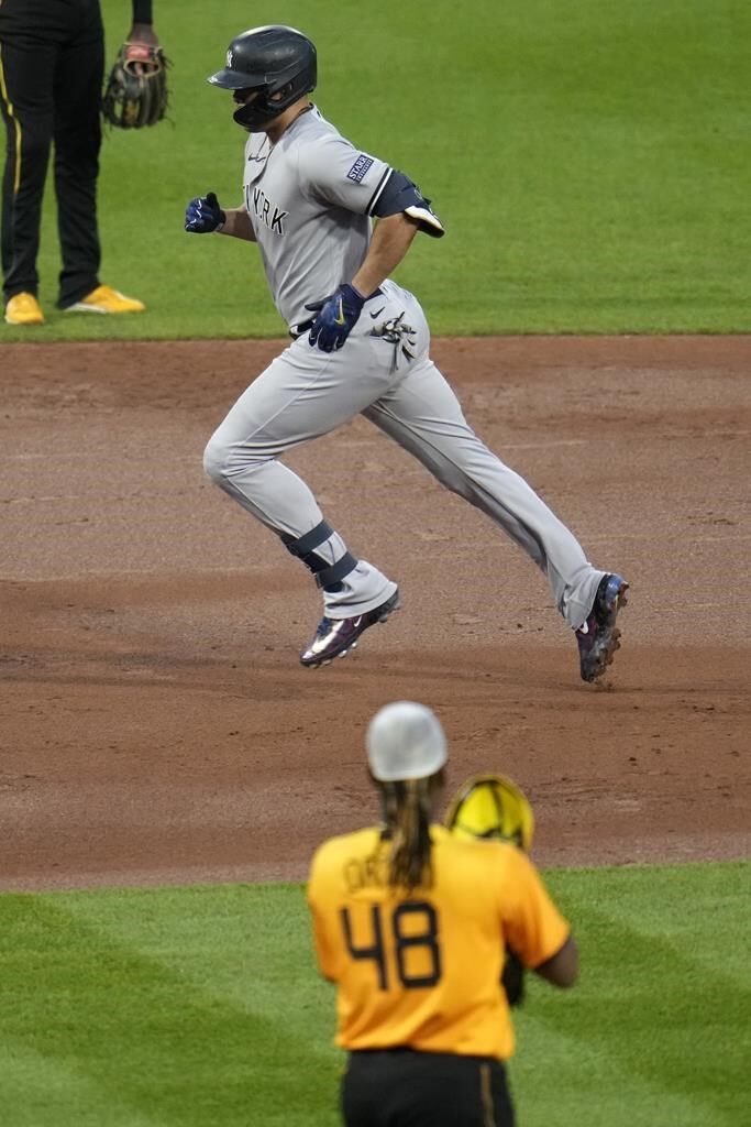 After touching Roberto Clemente bat, Oswaldo Cabrera hits first home run in  3 months - CBS New York