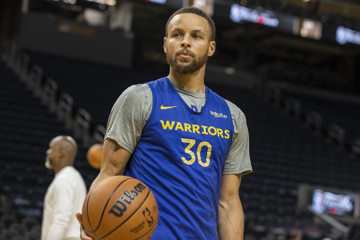 It's about love, not money, for Steph Curry and the Warriors