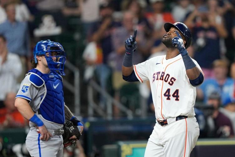 Alvarez hits 40th home run, Astros beat Royals 6-2 to move 1 game ahead ...