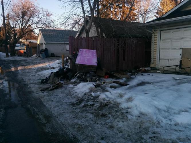 Accidental dump? Edmonton’s mystery garbage pile stumps Parkdale residents