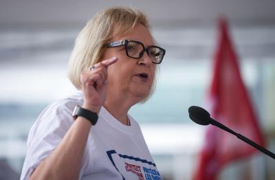 Seven-month Vancouver Island transit strike ends as union and employer accept deal