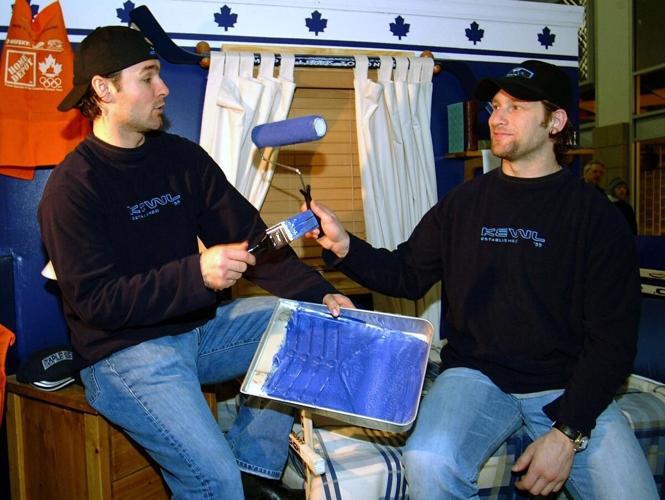 27 Darcy Tucker And 16 Shayne Corson Bruise Brothers Toronto Maple Leafs  Signatures Shirt - Bluecat