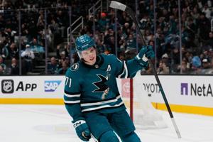 Wennberg has goal and assist against former team as Sharks beat Blue Jackets 5-2