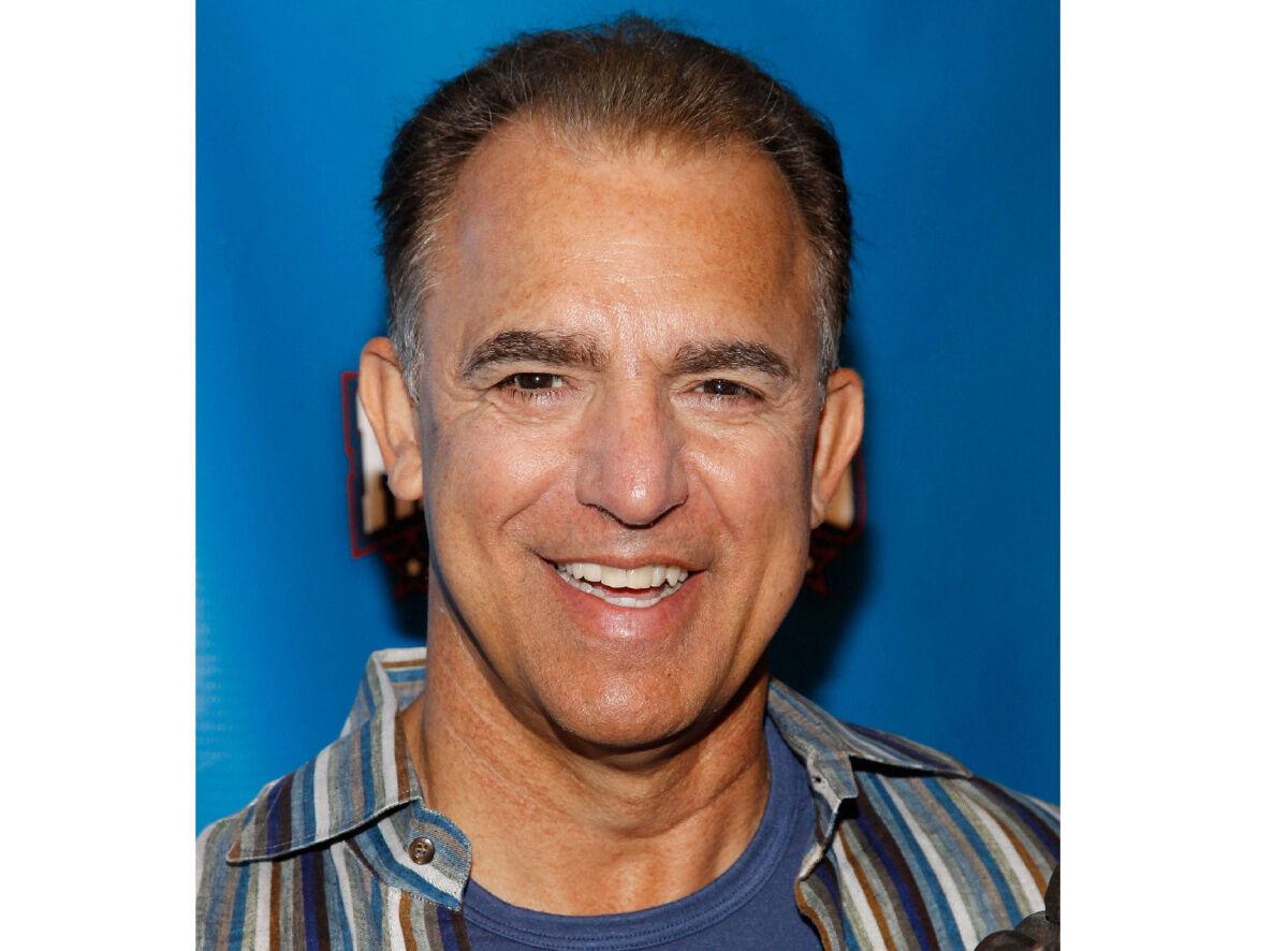 Actor Jay Thomas, who starred in TV classics Murphy Brown and Cheers,  has died