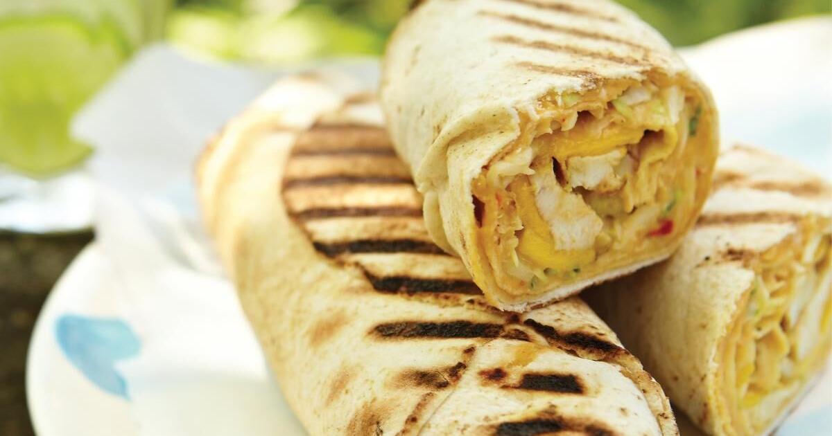 Can’t beat a pita with grilled chicken and mango