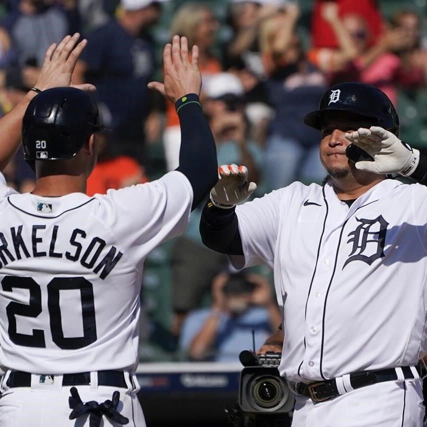 Justin Verlander faces former teammate Miguel Cabrera one more time as  Astros rout Tigers 17-4 - The San Diego Union-Tribune