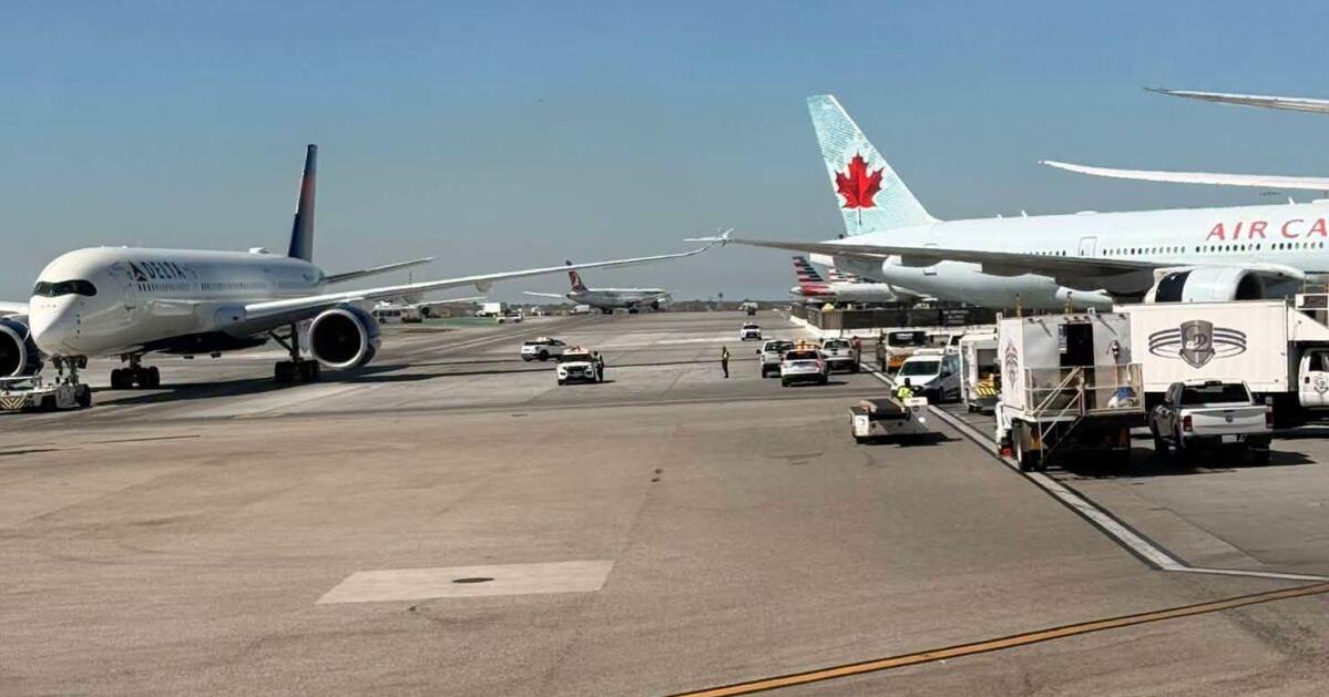 Delta plane clips Air Canada aircraft at LAX, FAA investigating
