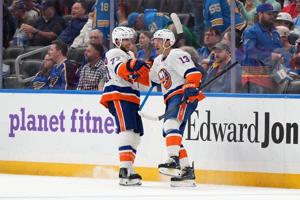 Barzal scores OT winner to cap rally, and Islanders edge Blues 4-3