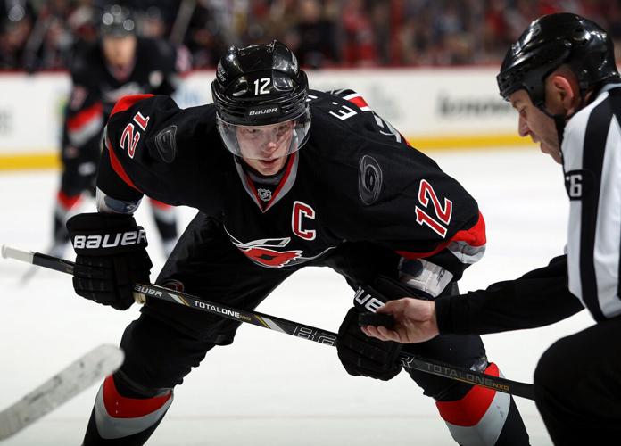 NHL players vote for mandatory visors, hybrid icing