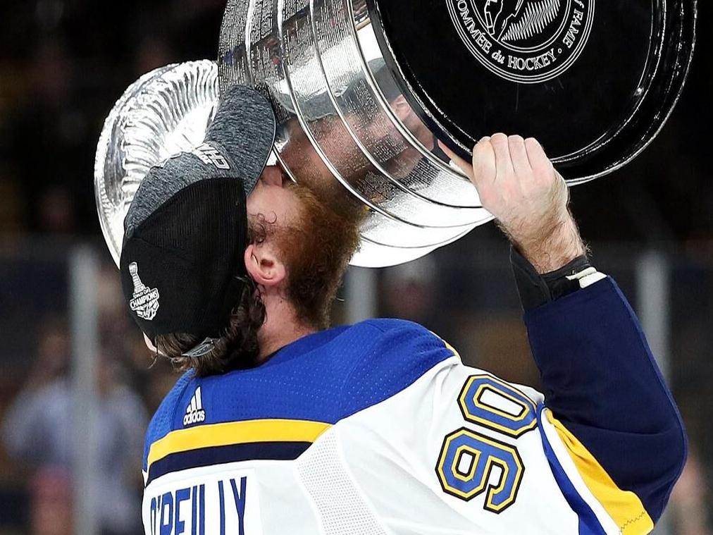 A grand day with Granny: Ryan O'Reilly shares Stanley Cup with family,  several small Canadian towns - The Athletic