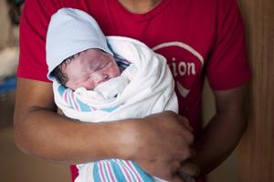 StatCan says fertility rate remains at the all-time low seen the previous year