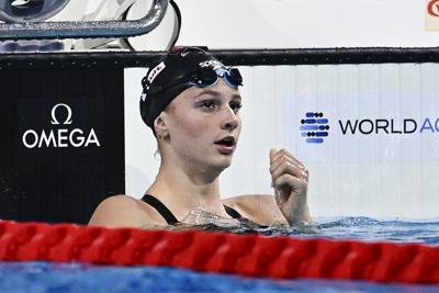 Canadian teen Summer McIntosh shatters third world swim record in five days