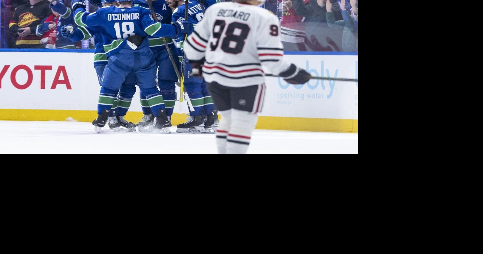 Elias Pettersson scores, Vancouver Canucks dismantle Chicago Blackhawks 6-2