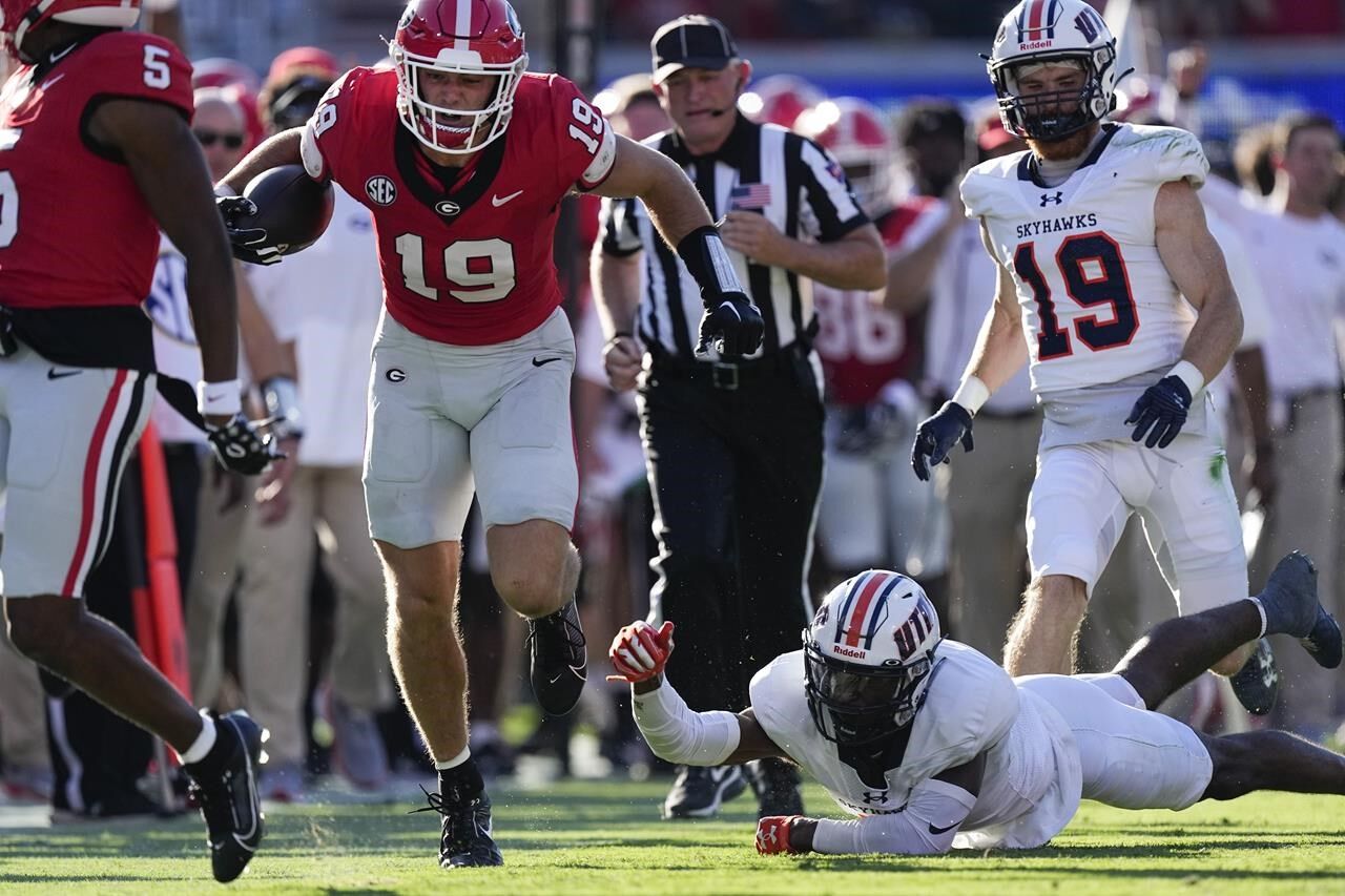 Beck Throws And Runs For TDs To Launch New Era As No. 1 Georgia Rolls ...