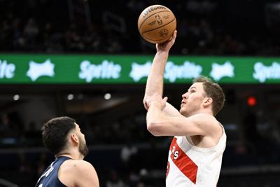 Raptors sign center Jakob Poeltl to a 4-year contact extension