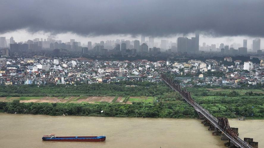 Heavy rains and flooding after Typhoon Bualoi raise death toll to 19 in ...