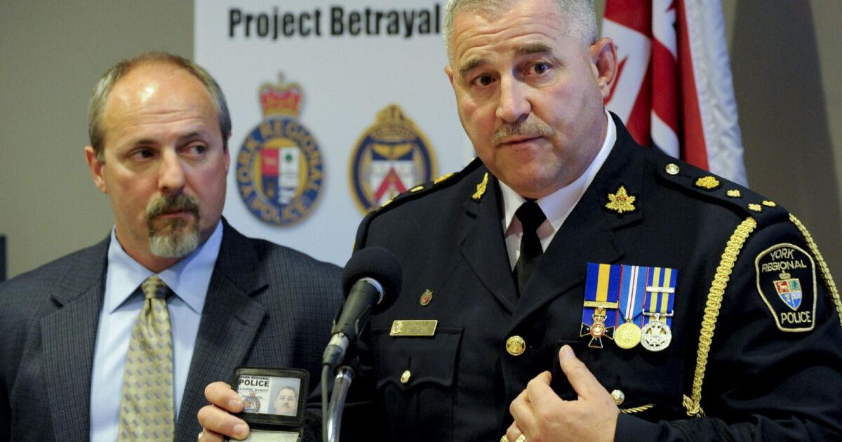 Police officers say pulling keys from ignition is risky manoeuvre