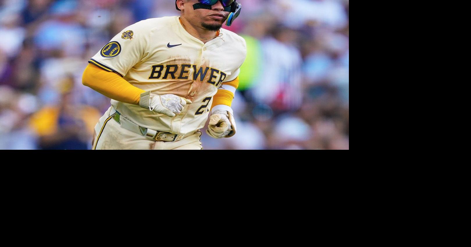 Brewers’ Contreras avoids arbitration after agreeing to terms on 1-year deal with 2027 team option