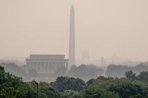 Wildfire smoke from Canada and Minnesota pushes further into US, engulfing DC in eerie haze
