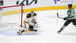 Dadonov scores 2 goals, including a penalty shot, as the Stars beat the Bruins 7-2